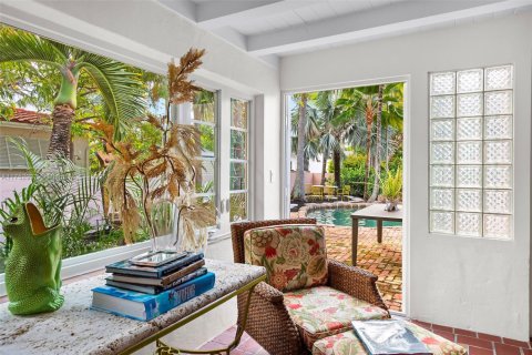 Villa ou maison à louer à Hollywood, Floride: 4 chambres, 244.33 m2 № 1707206 - photo 14