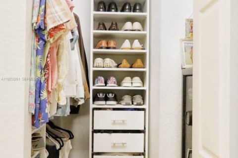 Villa ou maison à vendre à Boynton Beach, Floride: 4 chambres, 233.65 m2 № 1976921 - photo 11