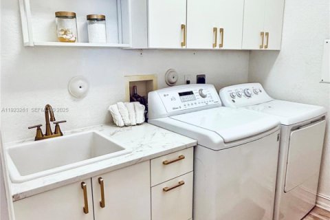 Villa ou maison à vendre à Boynton Beach, Floride: 4 chambres, 233.65 m2 № 1976921 - photo 16