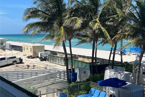 Кондоминиум с 1 спальней в Санни-Айлс-Бич, Флорида № 1999813