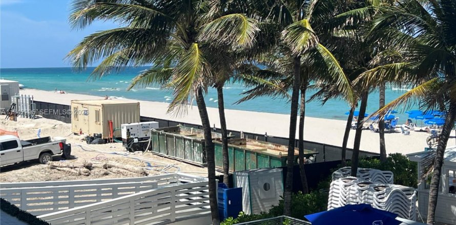 Кондоминиум с 1 спальней в Санни-Айлс-Бич, Флорида № 1999813