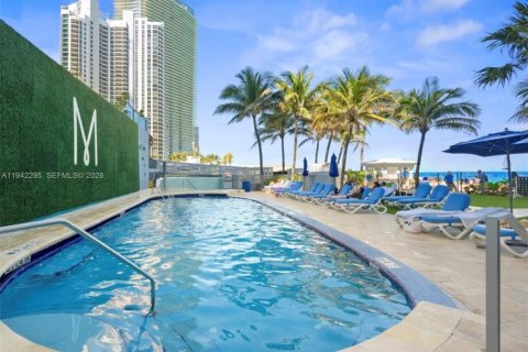 Купить кондоминиум в Санни-Айлс-Бич, Флорида 1 спальня, 63.92м2, № 1999813 - фото 18