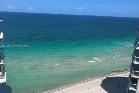 Купить кондоминиум в Санни-Айлс-Бич, Флорида 1 спальня, 63.92м2, № 1999813 - фото 2