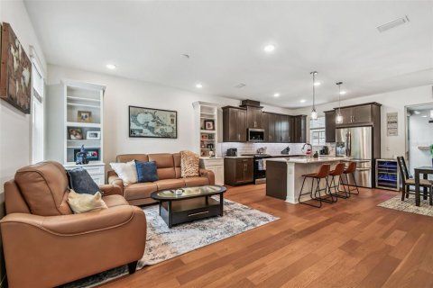 Townhouse in Celebration, Florida 3 bedrooms, 152.17 sq.m. № 2377651 - photo 4