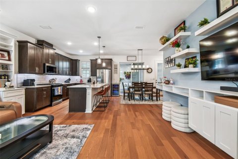 Townhouse in Celebration, Florida 3 bedrooms, 152.17 sq.m. № 2377651 - photo 9