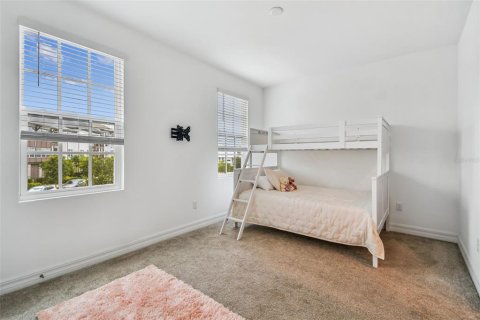 Townhouse in Celebration, Florida 3 bedrooms, 152.17 sq.m. № 2377651 - photo 28
