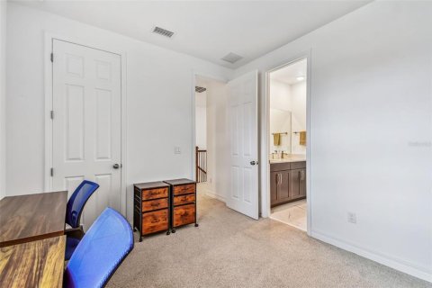Townhouse in Celebration, Florida 3 bedrooms, 152.17 sq.m. № 2377651 - photo 24
