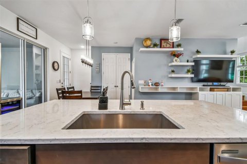 Townhouse in Celebration, Florida 3 bedrooms, 152.17 sq.m. № 2377651 - photo 12