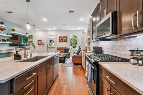 Townhouse in Celebration, Florida 3 bedrooms, 152.17 sq.m. № 2377651 - photo 10
