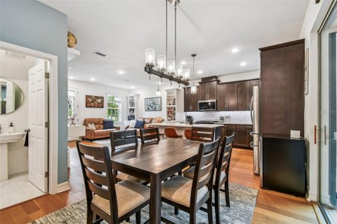 Townhouse in Celebration, Florida 3 bedrooms, 152.17 sq.m. № 2377651 - photo 17