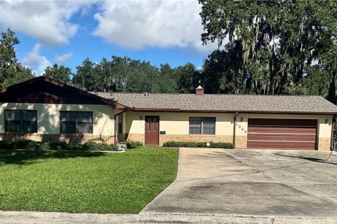 Casa en Leesburg, Florida 3 dormitorios, 148.64 m2 № 2379624