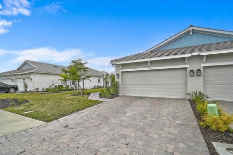 Villa ou maison à vendre à Sarasota, Floride: 2 chambres, 142.14 m2 № 2415271 - photo 9