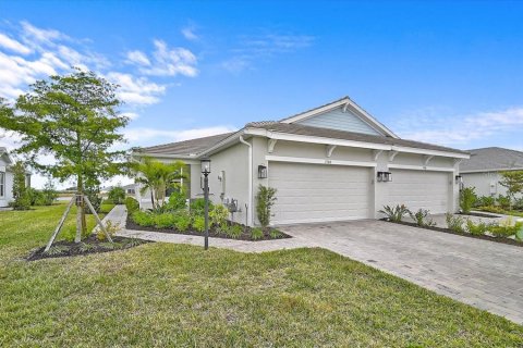 Villa ou maison à vendre à Sarasota, Floride: 2 chambres, 142.14 m2 № 2415271 - photo 11