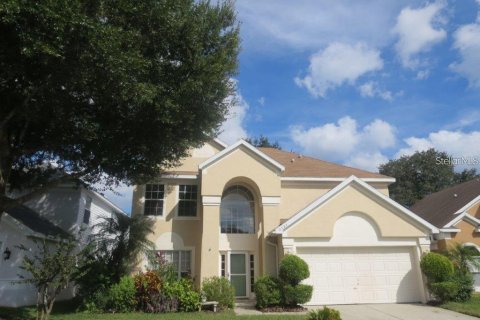 Villa ou maison à louer à Lake Mary, Floride: 4 chambres, 199 m2 № 2149854 - photo 2