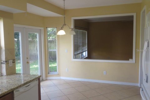 Villa ou maison à louer à Lake Mary, Floride: 4 chambres, 199 m2 № 2149854 - photo 13