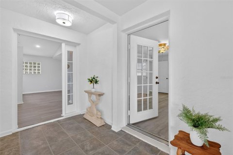 Villa ou maison à vendre à Summerfield, Floride: 3 chambres, 212 m2 № 2129837 - photo 10