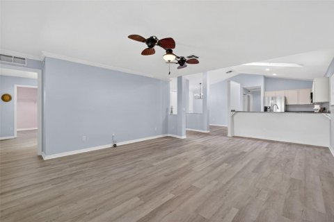 Villa ou maison à vendre à Summerfield, Floride: 3 chambres, 212 m2 № 2129837 - photo 13