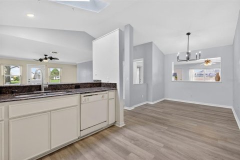 Villa ou maison à vendre à Summerfield, Floride: 3 chambres, 212 m2 № 2129837 - photo 19