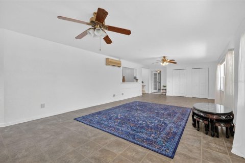 Villa ou maison à vendre à Summerfield, Floride: 3 chambres, 212 m2 № 2129837 - photo 7