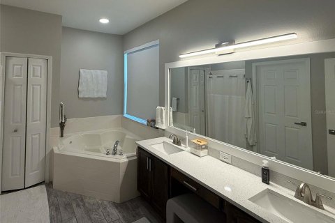Casa en venta en Orlando, Florida, 3 dormitorios, 175.77 m2 № 2391526 - foto 2