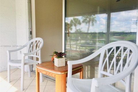 Снять в аренду квартиру в Майами, Флорида 2 спальни, 105.44м2, № 2050604 - фото 11