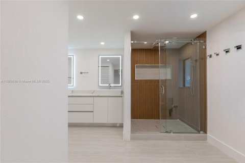Casa en alquiler en Miami, Florida, 3 dormitorios, 160.54 m2 № 1945840 - foto 29
