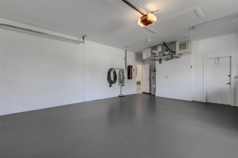House in Sarasota, Florida 3 bedrooms, 244.52 sq.m. № 2314162 - photo 10