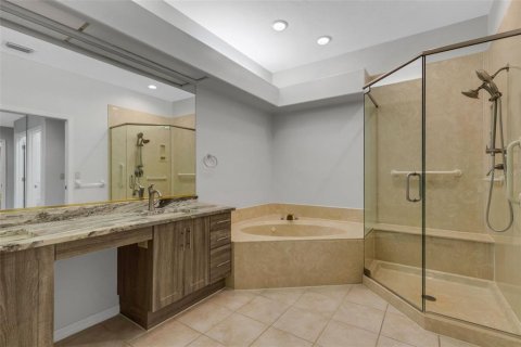 House in Sarasota, Florida 3 bedrooms, 244.52 sq.m. № 2314162 - photo 5