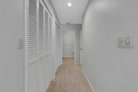 House in Sarasota, Florida 3 bedrooms, 244.52 sq.m. № 2314162 - photo 14