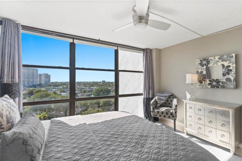 Condo in Hallandale Beach, Florida, 2 bedrooms  № 1731101 - photo 5