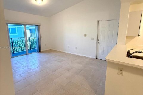Condominio en alquiler en Homestead, Florida, 2 dormitorios, 83.15 m2 № 1933152 - foto 2