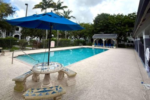 Condominio en alquiler en Homestead, Florida, 2 dormitorios, 83.15 m2 № 1933152 - foto 18