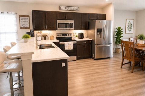 Villa ou maison à vendre à Lakeland, Floride: 4 chambres, 147.53 m2 № 2220161 - photo 2
