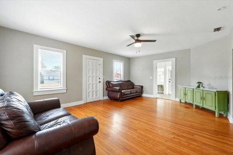 Casa en venta en Lakeland, Florida, 3 dormitorios, 157.93 m2 № 1673139 - foto 5