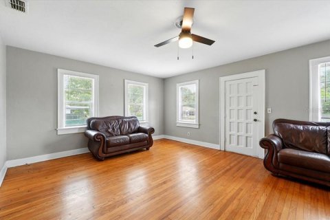 Casa en venta en Lakeland, Florida, 3 dormitorios, 157.93 m2 № 1673139 - foto 6