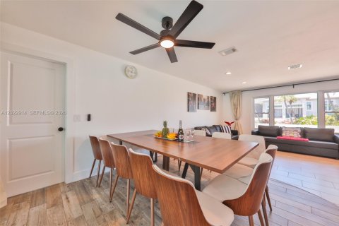 Casa en venta en Cape Coral, Florida, 3 dormitorios, 181.9 m2 № 2252854 - foto 10