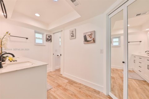 Casa en venta en Cape Coral, Florida, 3 dormitorios, 181.9 m2 № 2252854 - foto 16