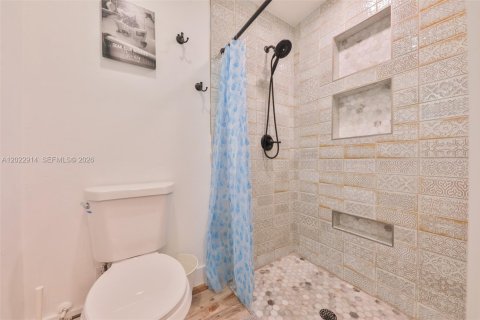 Casa en venta en Cape Coral, Florida, 3 dormitorios, 181.9 m2 № 2252854 - foto 20