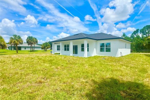 House in Palm Bay, Florida 4 bedrooms, 175.96 sq.m. № 1853964 - photo 6