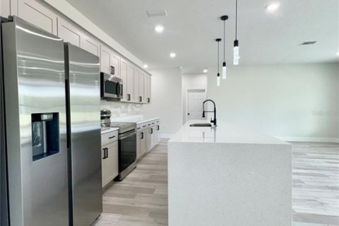 House in Palm Bay, Florida 4 bedrooms, 175.96 sq.m. № 1853964 - photo 28
