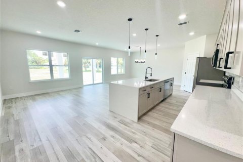 House in Palm Bay, Florida 4 bedrooms, 175.96 sq.m. № 1853964 - photo 18