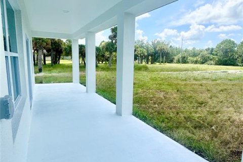 House in Palm Bay, Florida 4 bedrooms, 175.96 sq.m. № 1853964 - photo 10
