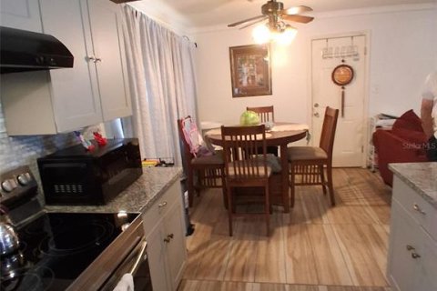 Villa ou maison à vendre à Brandon, Floride: 3 chambres, 134.89 m2 № 2402927 - photo 7