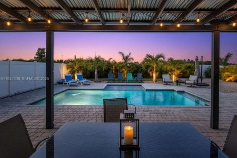 Купить виллу или дом в Порт-Сент-Луси, Флорида 4 спальни, 211.35м2, № 1988461 - фото 5