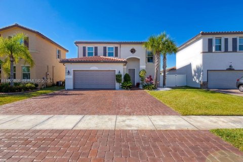 Купить виллу или дом в Порт-Сент-Луси, Флорида 4 спальни, 211.35м2, № 1988461 - фото 6