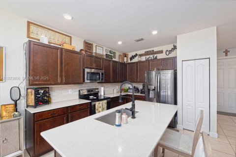 Купить виллу или дом в Порт-Сент-Луси, Флорида 4 спальни, 211.35м2, № 1988461 - фото 21