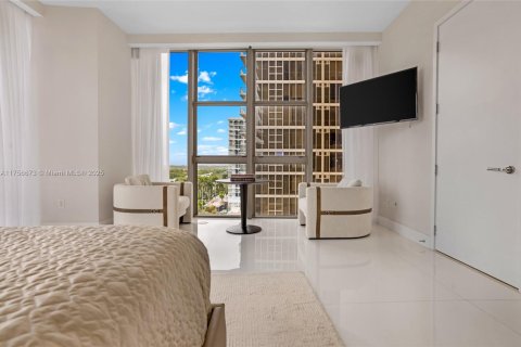 Condo in Bal Harbour, Florida, 2 bedrooms  № 1860509 - photo 26