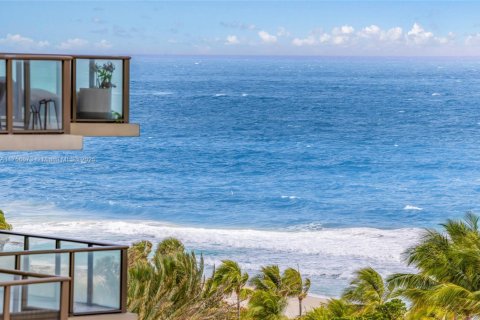 Condo in Bal Harbour, Florida, 2 bedrooms  № 1860509 - photo 23