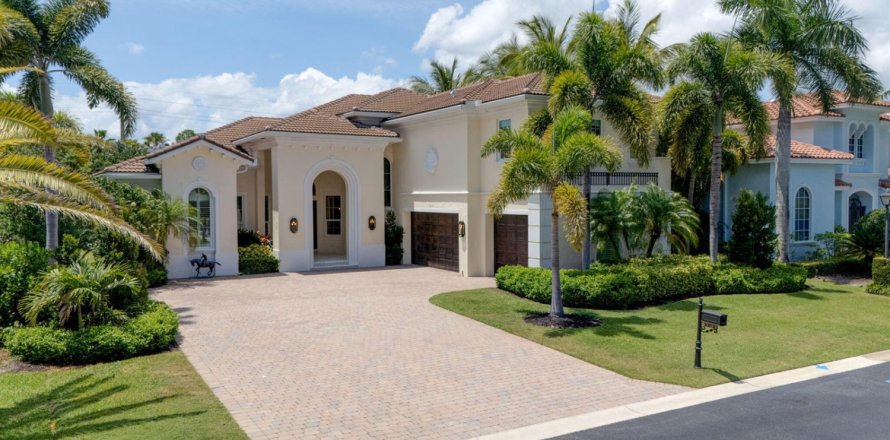 Casa en Palm Beach Gardens, Florida 6 dormitorios, 431.62 m2 № 2190224