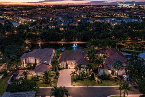 Casa en venta en Palm Beach Gardens, Florida, 6 dormitorios, 431.62 m2 № 2190224 - foto 12